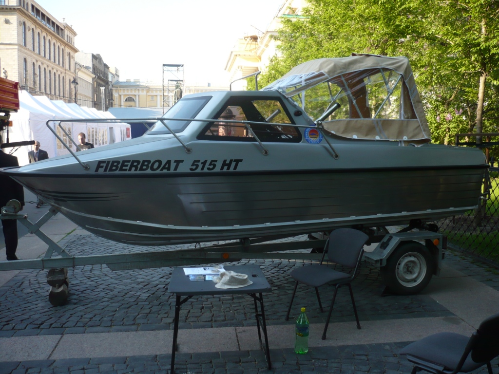 Fiber Boat 515 ()