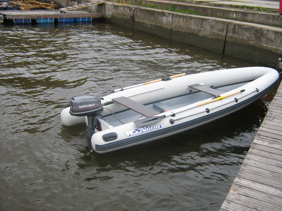 WinBoat 460 RF Sprint
